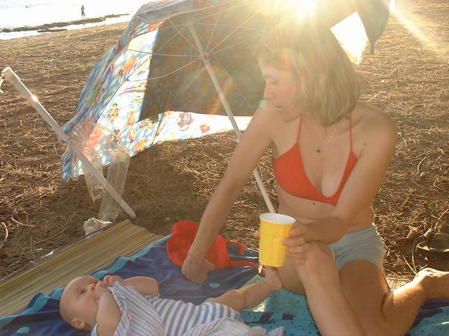 LukeHeidibeach.jpg.jpg  (55.0 Kb)